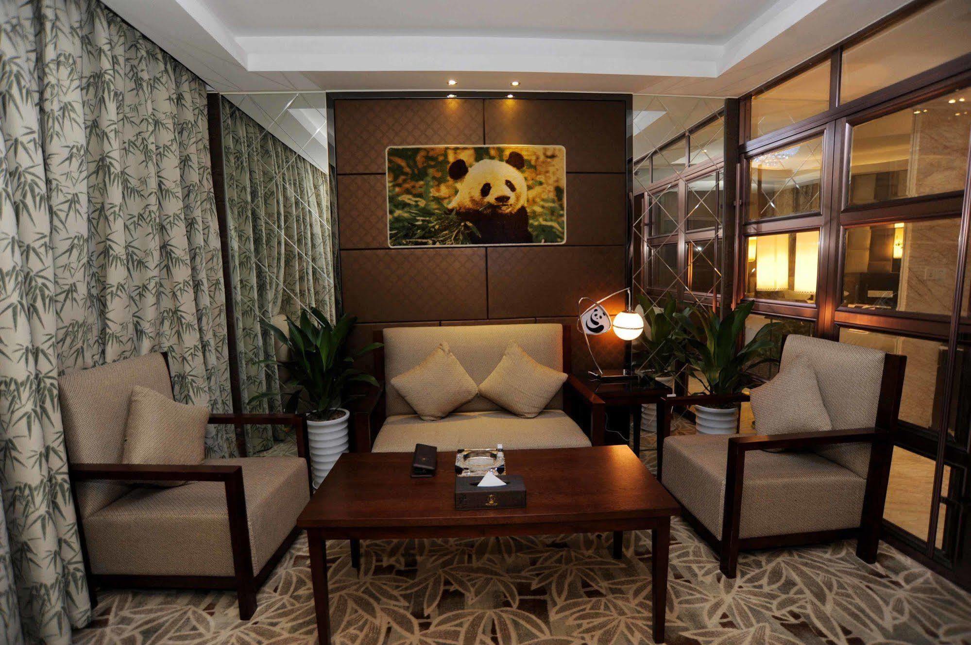 Chengdu Panda Prince Culture Hotel Bagian luar foto