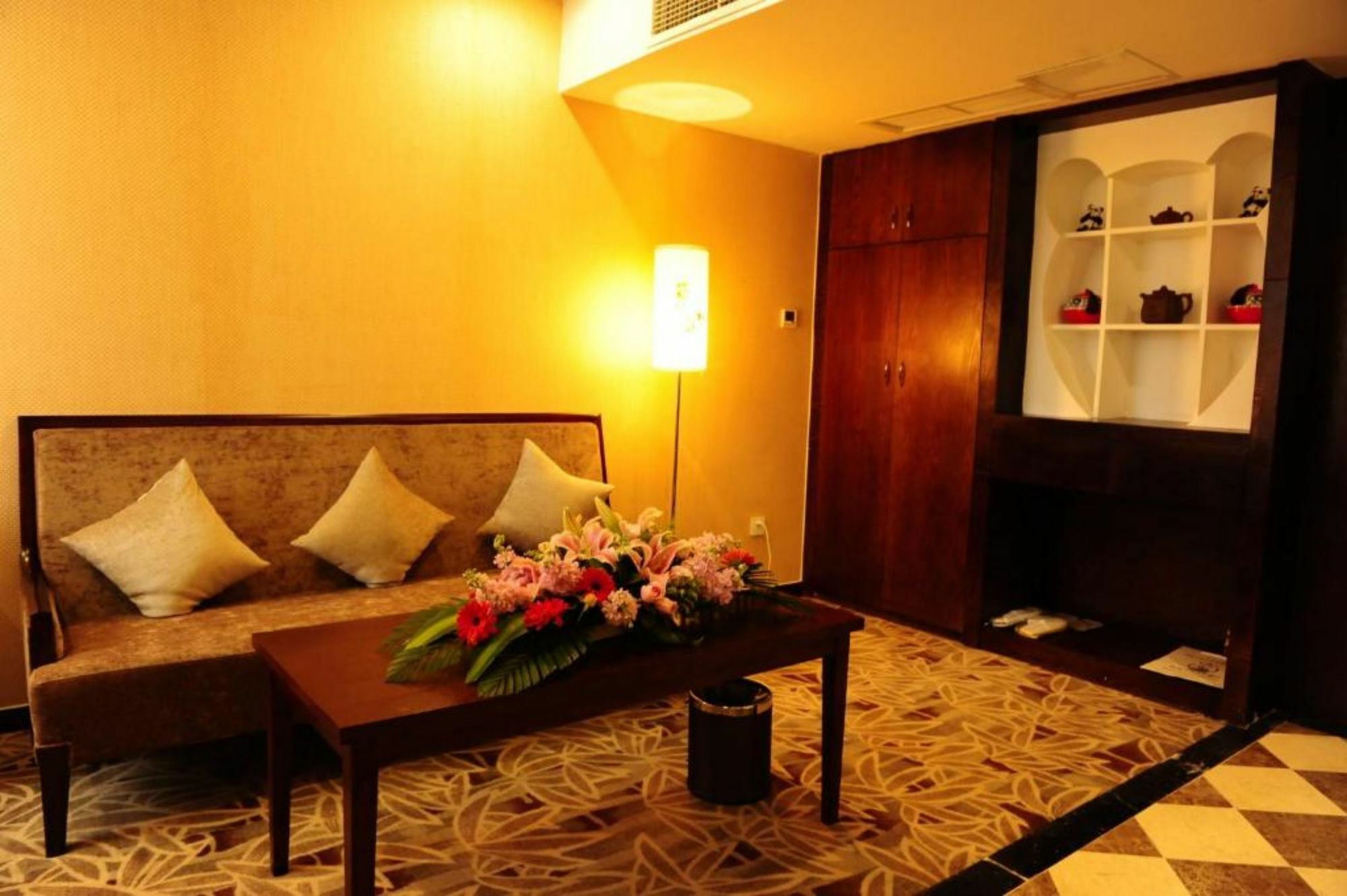 Chengdu Panda Prince Culture Hotel Bagian luar foto