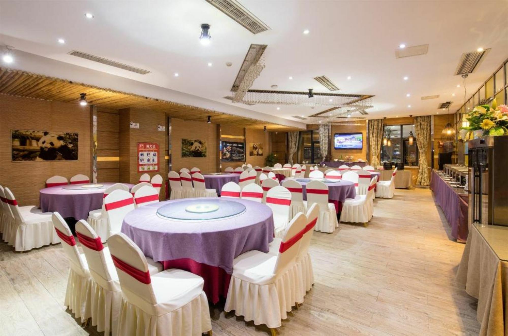 Chengdu Panda Prince Culture Hotel Bagian luar foto